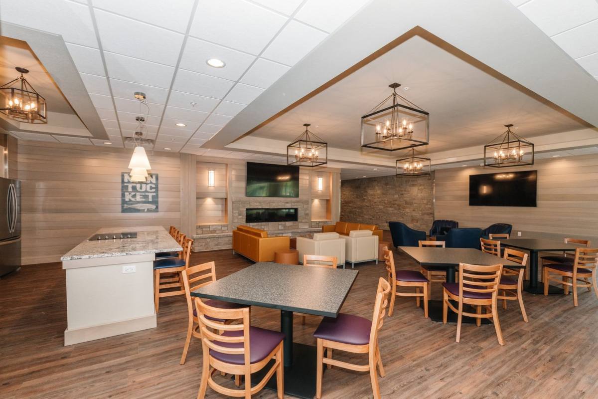 Apartment for rent at 11127 N Weston Dr, Mequon, WI 53092