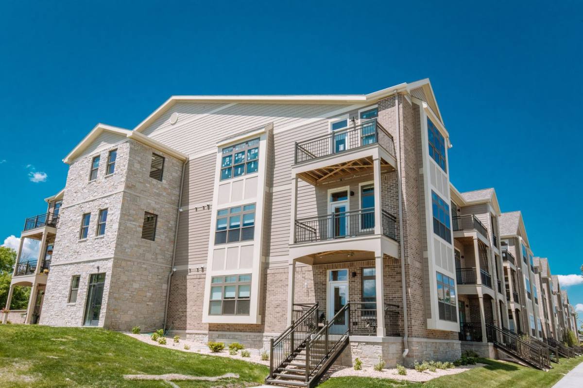 Apartment for rent at 11127 N Weston Dr, Mequon, WI 53092
