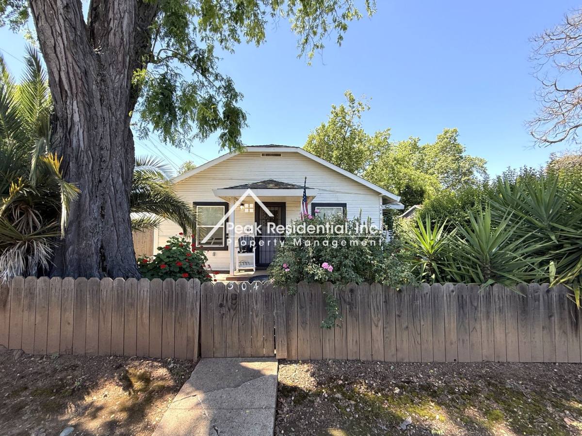 House for rent at 304 Coloma St, Folsom, CA 95630