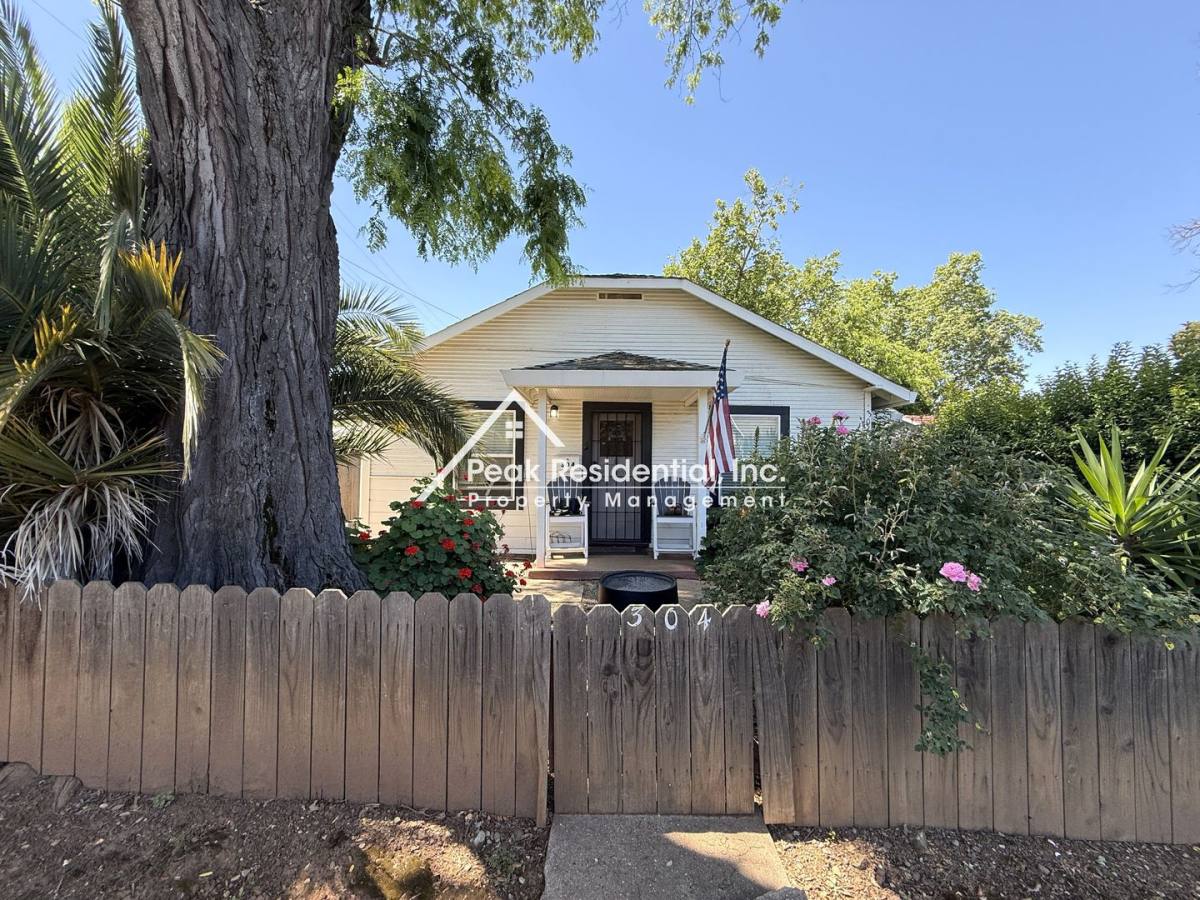 House for rent at 304 Coloma St, Folsom, CA 95630