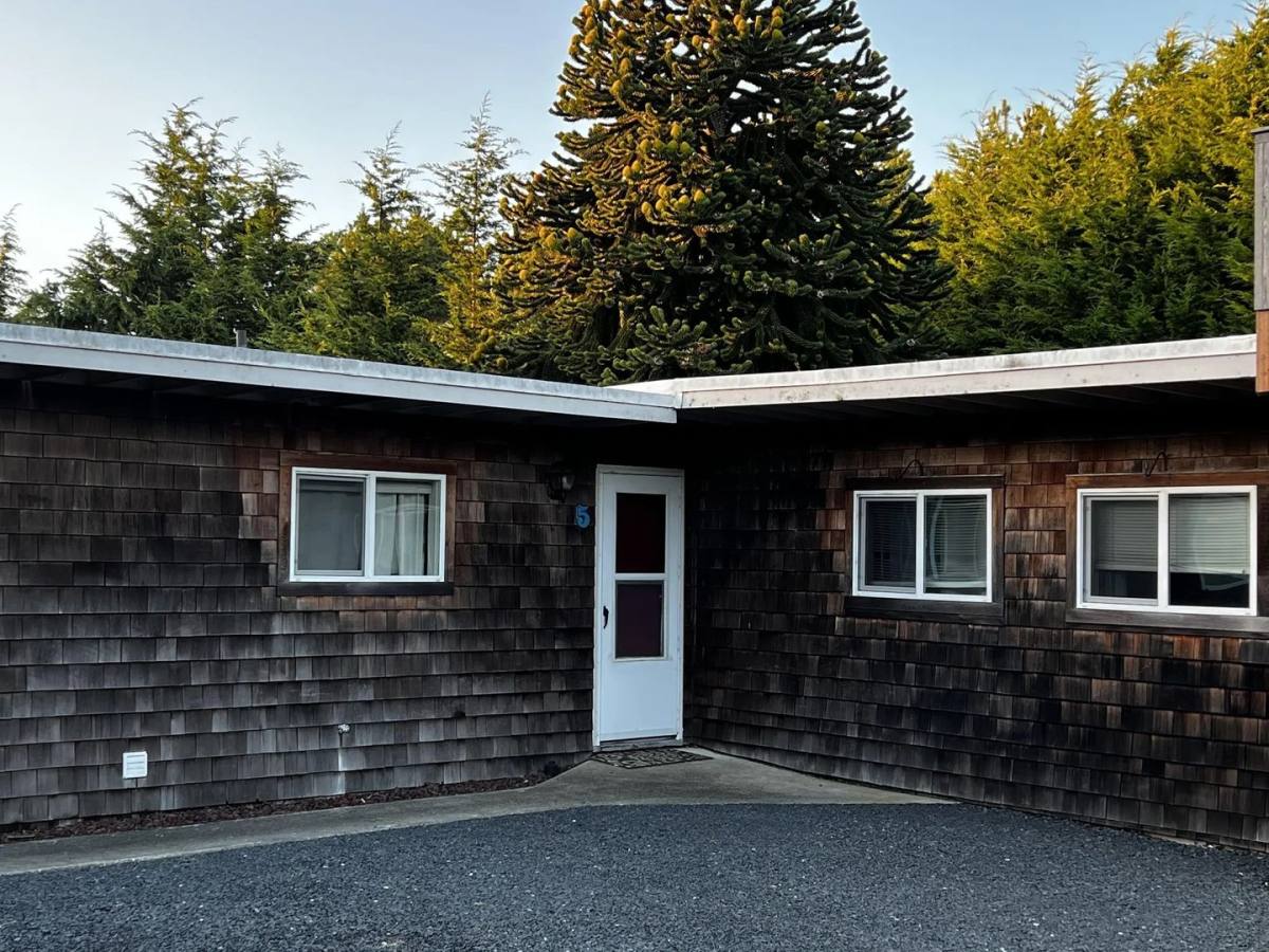 Apartment for rent at 1611 Ocean Beach Blvd S #5, Long Beach, WA 98631