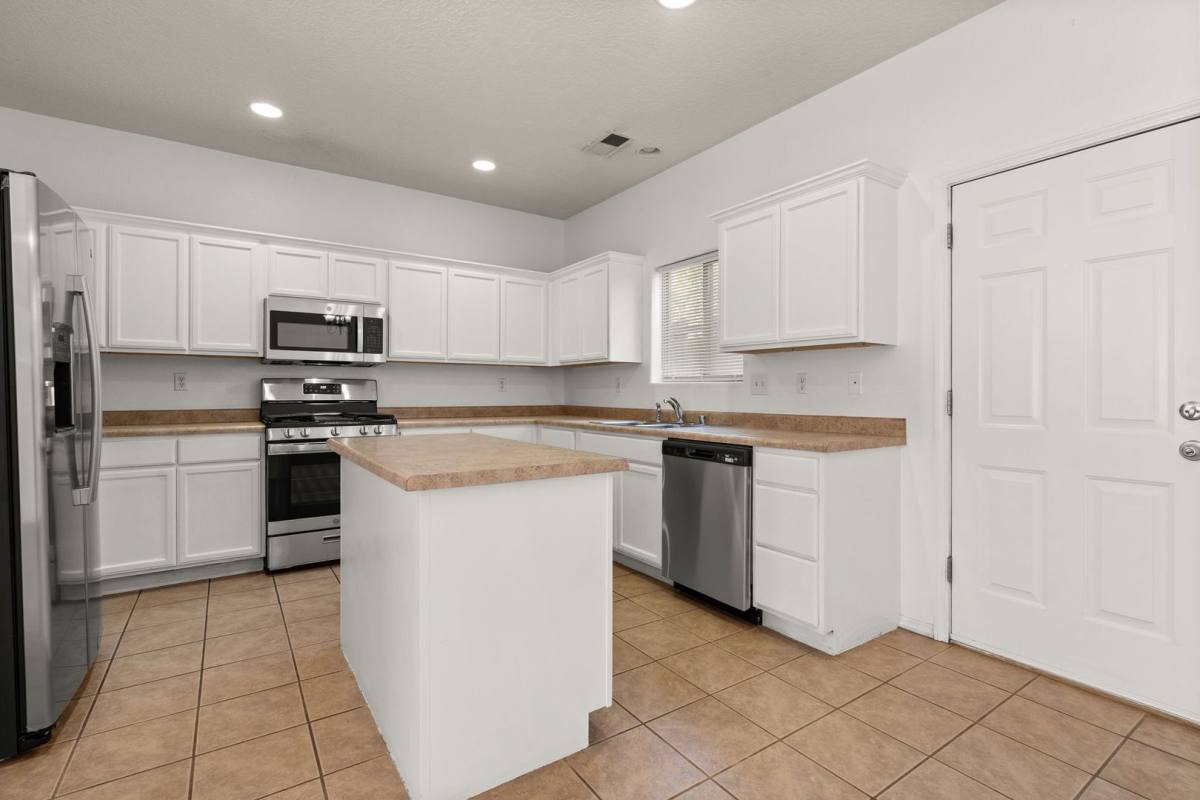 Apartment for rent at 2406 Broadway Dr NE, Albuquerque, NM 87102