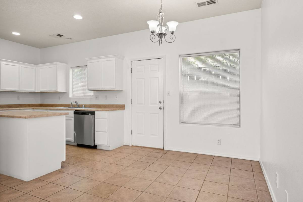 Apartment for rent at 2406 Broadway Dr NE, Albuquerque, NM 87102