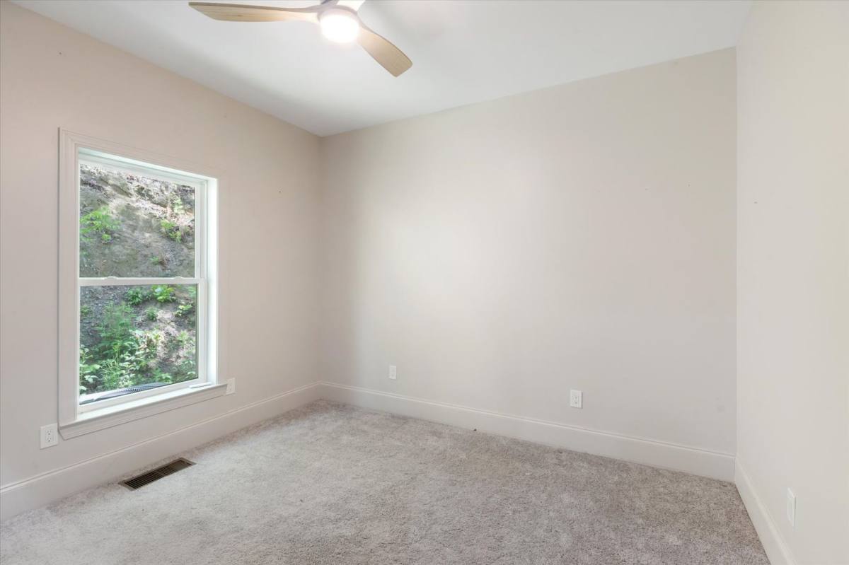 House for rent at 136 Blythe Rd, Brevard, NC 28712