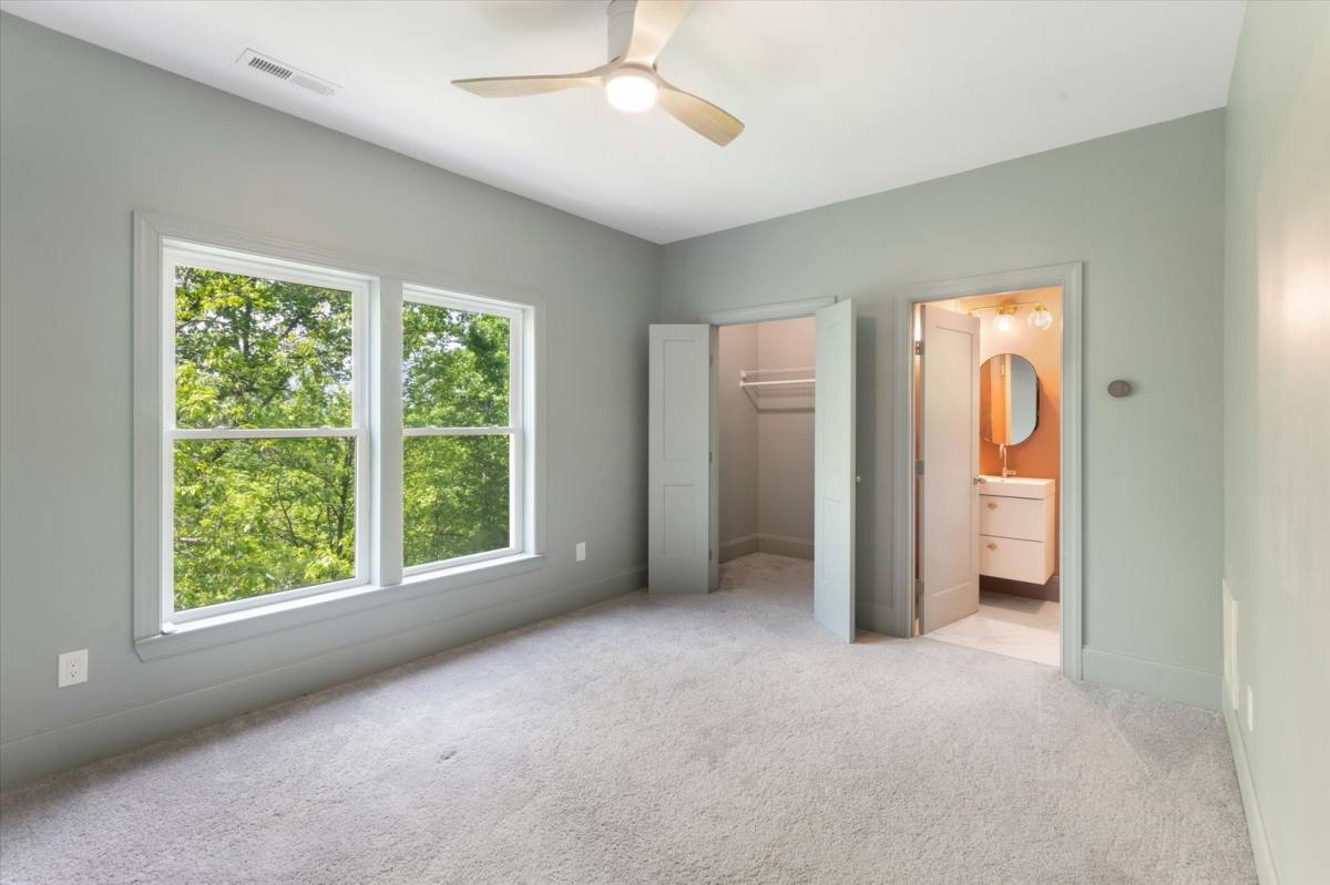 House for rent at 136 Blythe Rd, Brevard, NC 28712