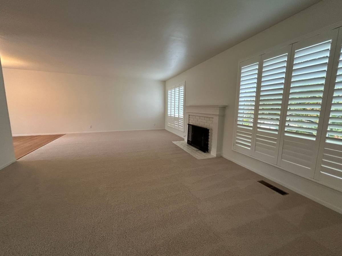House for rent at 7588 Oak Leaf Dr, Santa Rosa, CA 95409