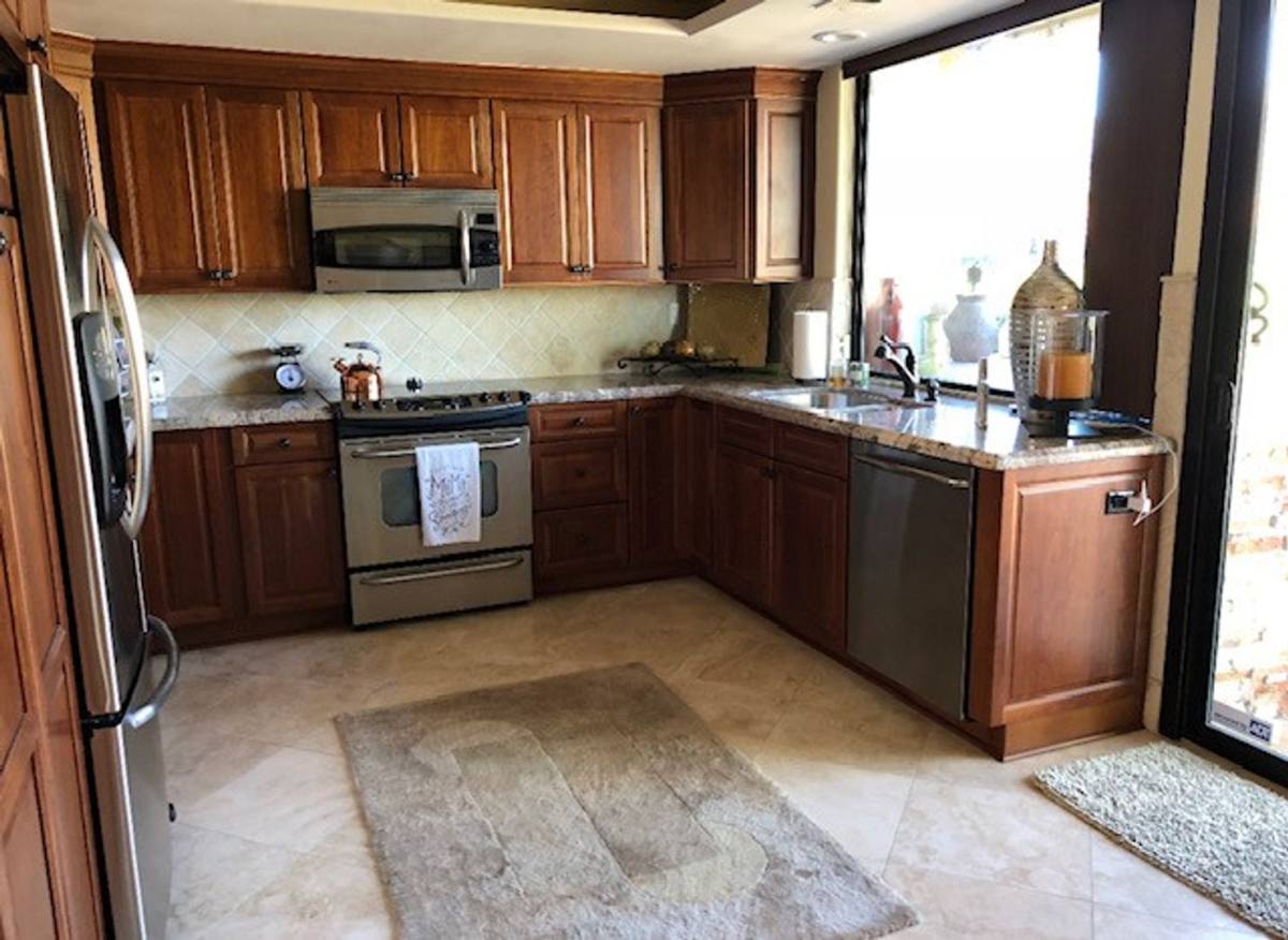 House for rent at 389 Gran Via, Palm Desert, CA 92260