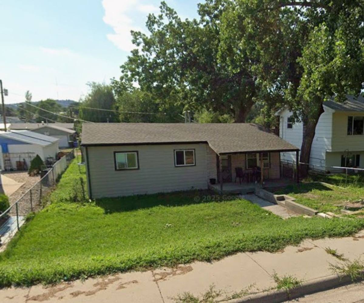 House for rent at 927 Blaine Ave, Rapid City, SD 57701