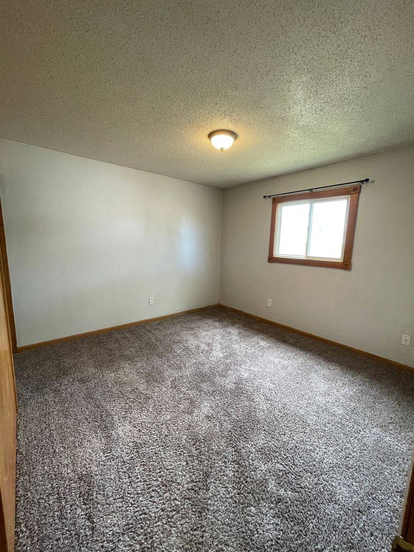 House for rent at 927 Blaine Ave, Rapid City, SD 57701