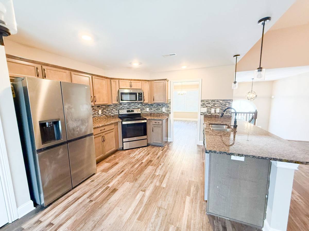 House for rent at 350 Dugger Dr, Clarksville, TN 37040