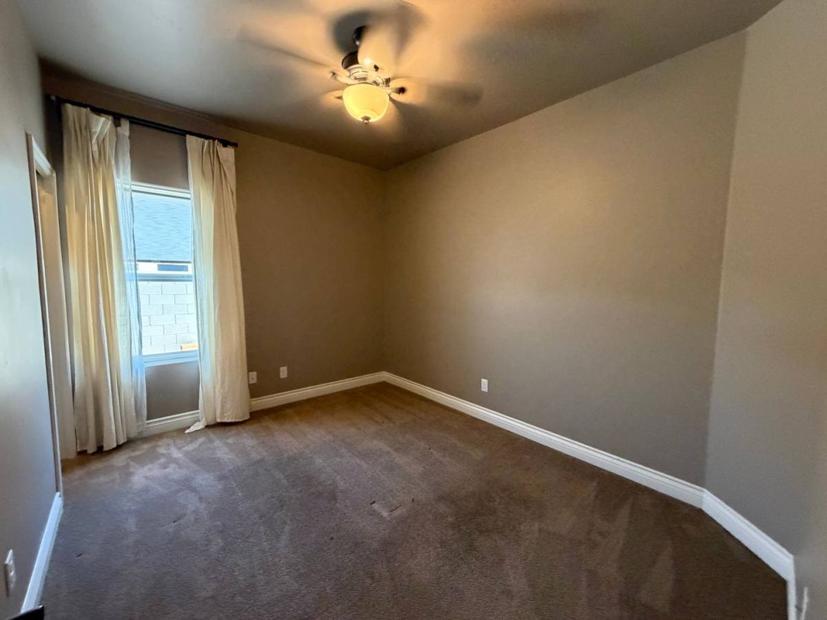 House for rent at 2244 Dollarhide Dr, Kingman, AZ 86409