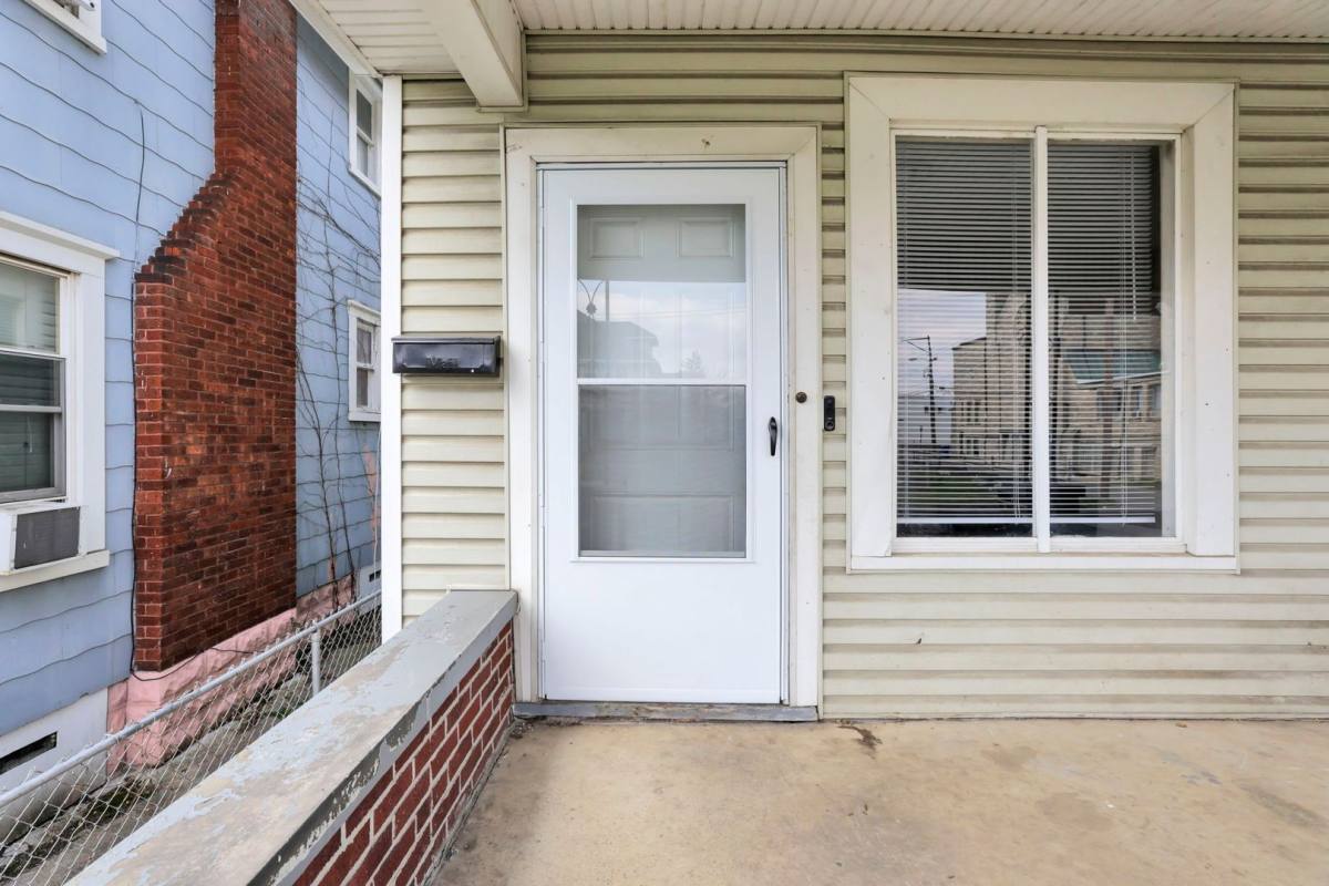 Apartment for rent at 27-29 S Terrace Ave, Columbus, OH 43204