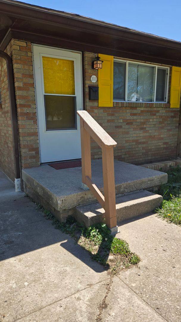 Townhouse for rent at 301 S Gray St, Indianapolis, IN 46201