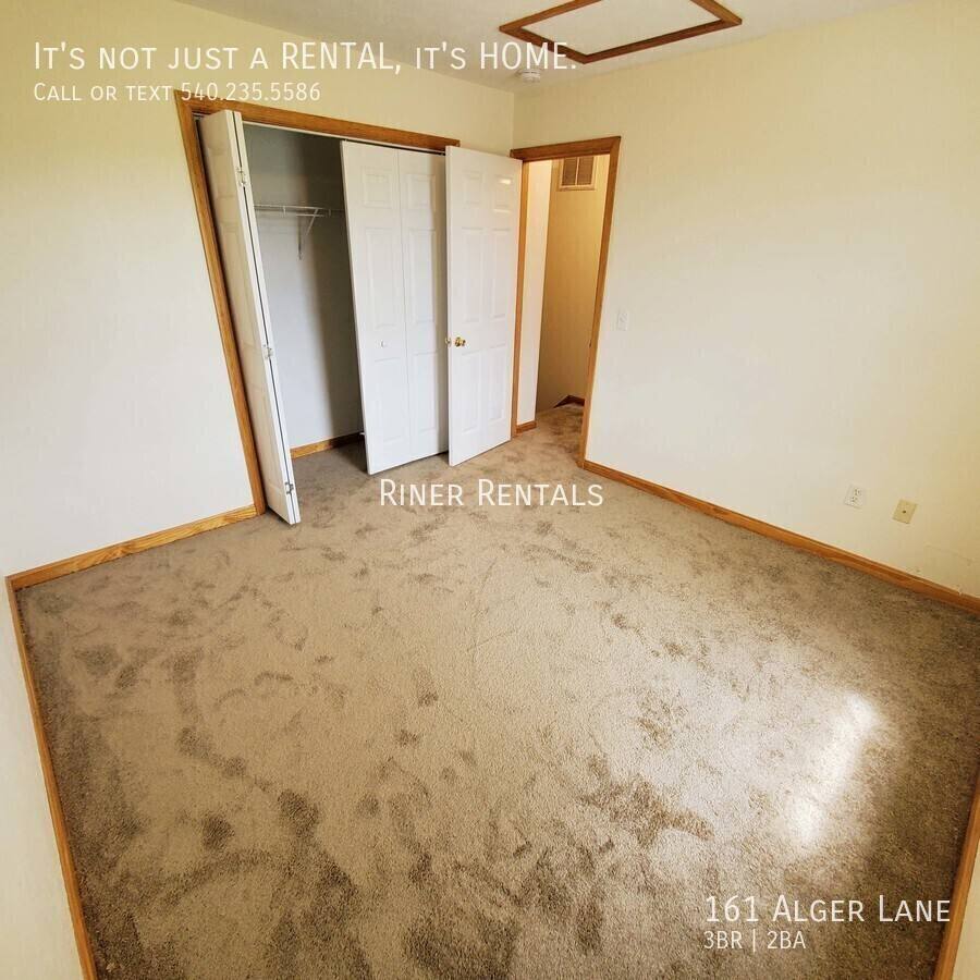 Apartment for rent at 161 Alger Lane, Broadway, VA 22815