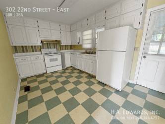 House for rent at 302 22nd St #EAST, Tuscaloosa, AL 35401
