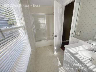 House for rent at 302 22nd St #EAST, Tuscaloosa, AL 35401