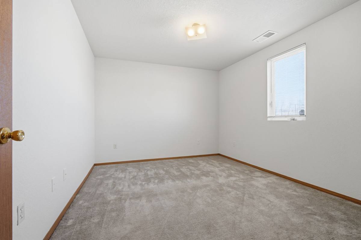 Apartment for rent at 1 Tom's Dr, Bloomington, IL 61701