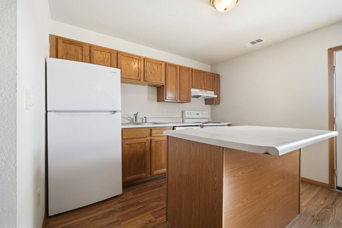 Apartment for rent at 1 Tom's Dr, Bloomington, IL 61701