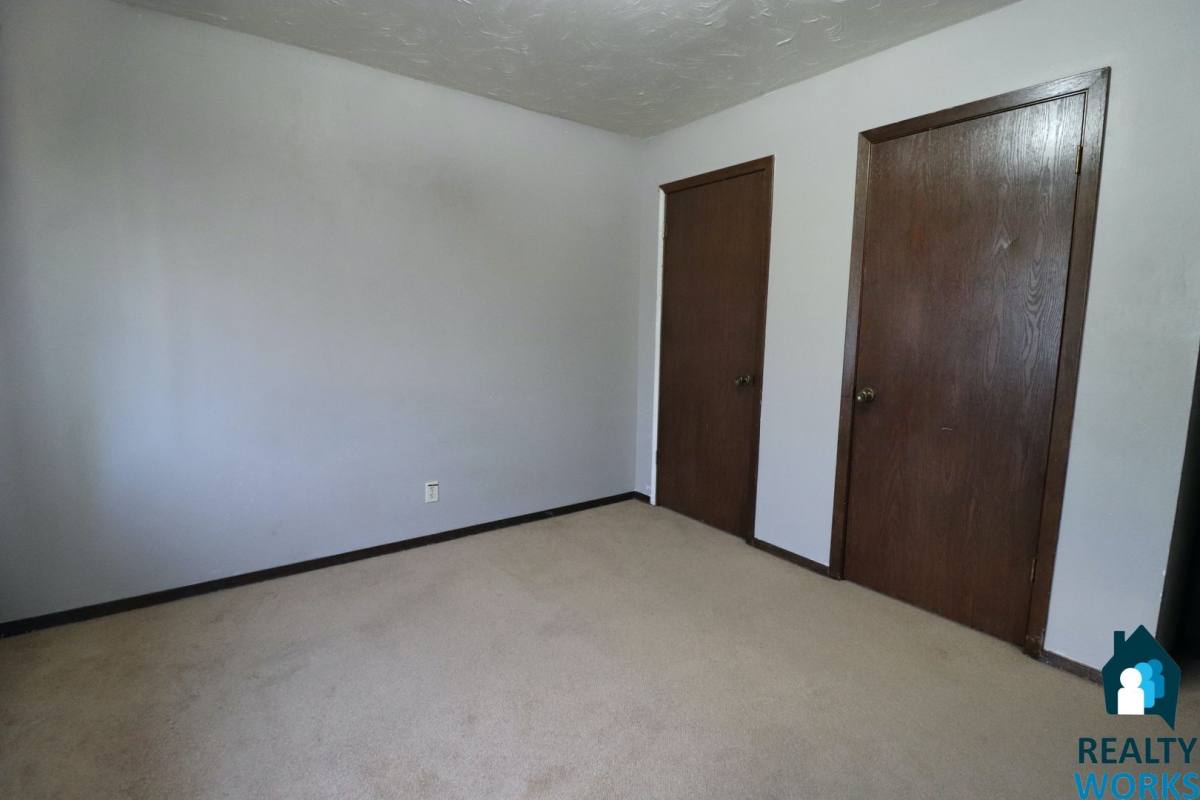 Apartment for rent at 636 S 27th St, Lincoln, NE 68510