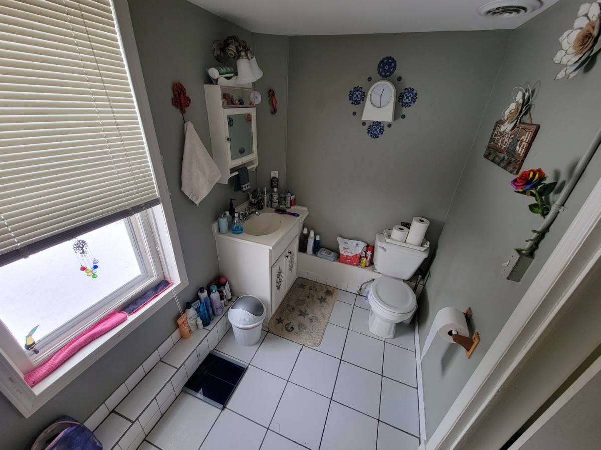 Apartment for rent at 820 W 4th St, Duluth, MN 55806