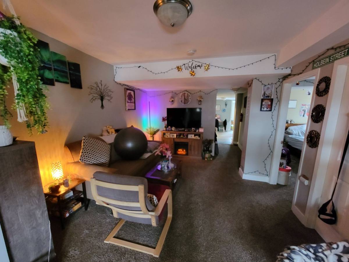 Apartment for rent at 820 W 4th St, Duluth, MN 55806