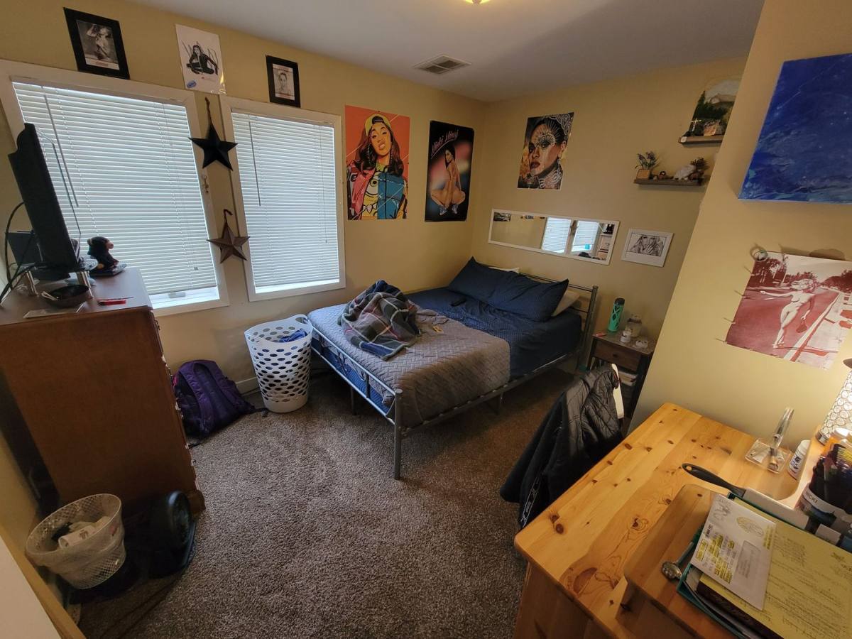 Apartment for rent at 820 W 4th St, Duluth, MN 55806