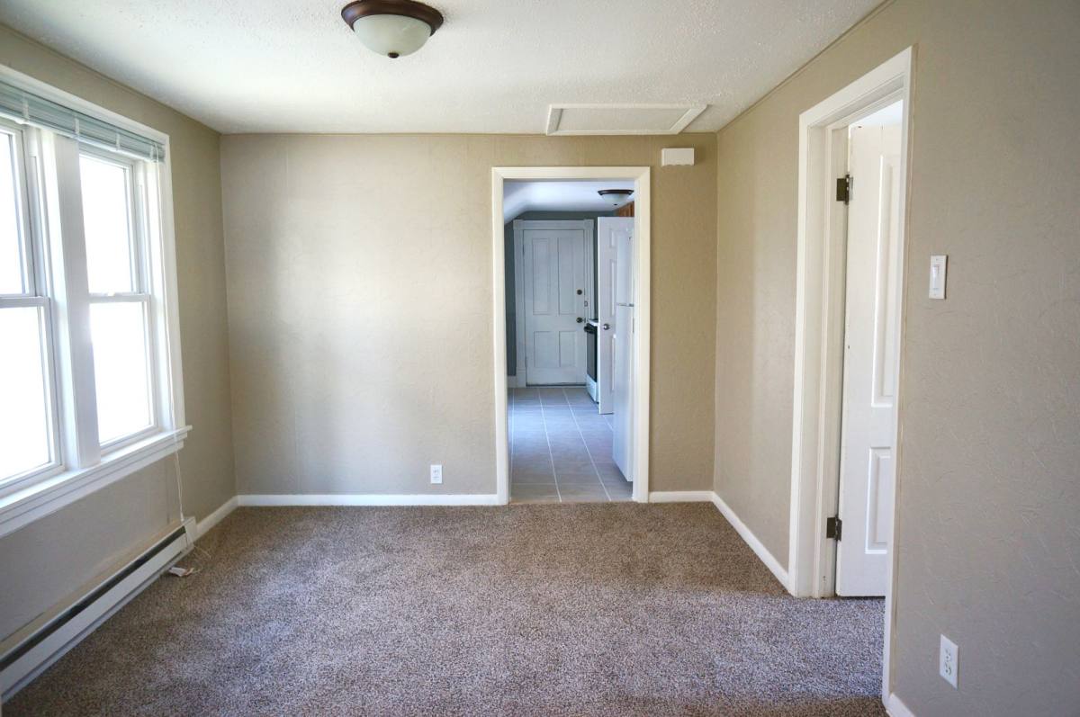 Apartment for rent at 15 E 8th St, Duluth, MN 55805