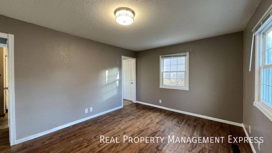 House for rent at 808 S Glendale Ave, Sioux Falls, SD 57104