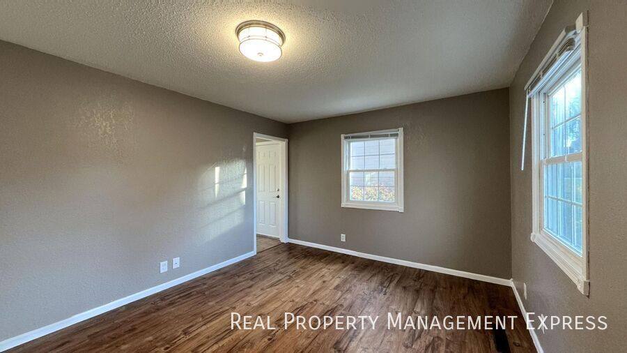 House for rent at 808 S Glendale Ave, Sioux Falls, SD 57104