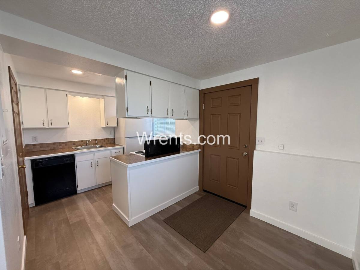 Apartment for rent at 318 E Baldwin, Spokane, WA 99207