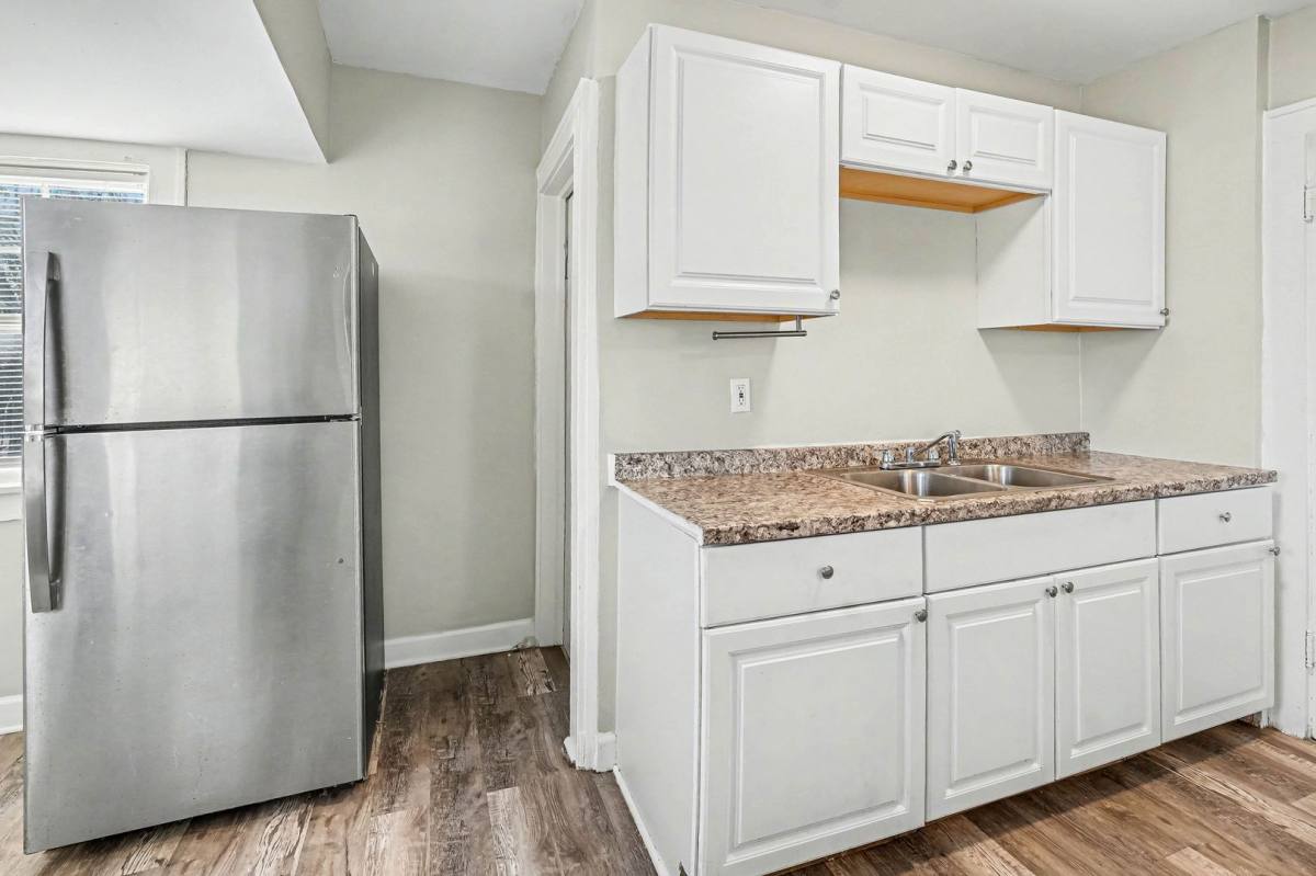 House for rent at 2421 E 67th Terrace, Kansas City, MO 64132