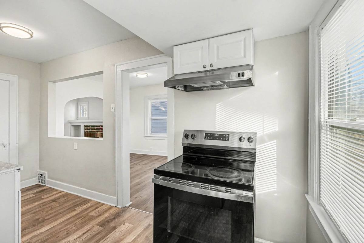 House for rent at 2421 E 67th Terrace, Kansas City, MO 64132