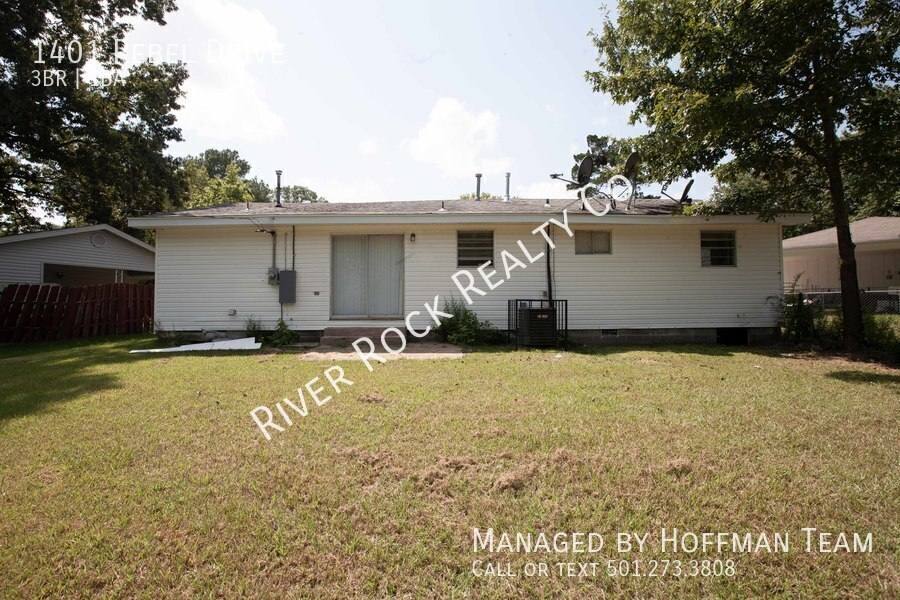 House for rent at 1401 Rebel Dr, Jacksonville, AR 72076