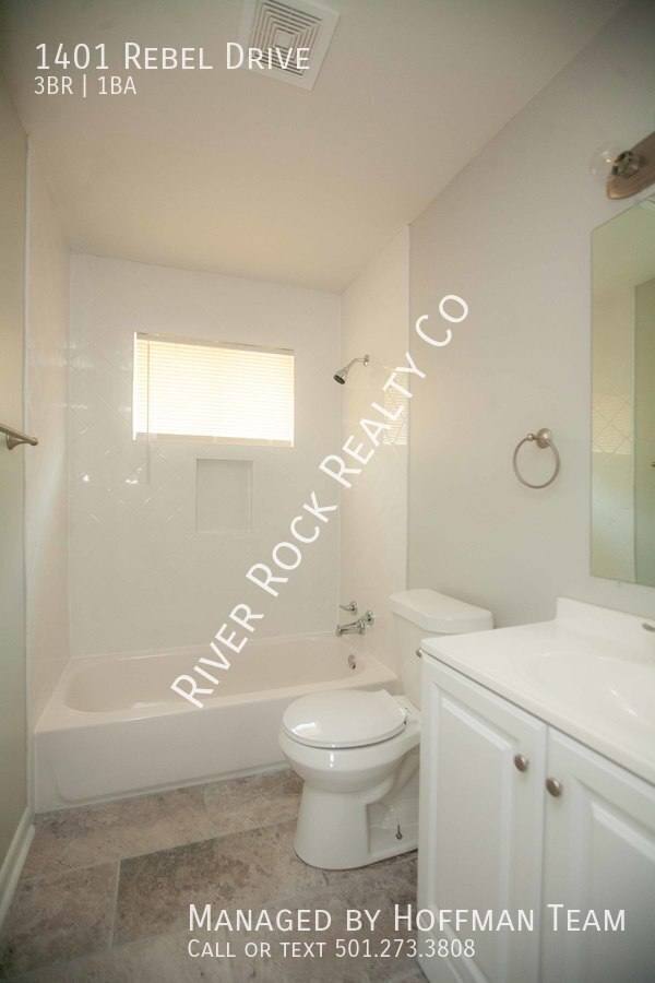 House for rent at 1401 Rebel Dr, Jacksonville, AR 72076