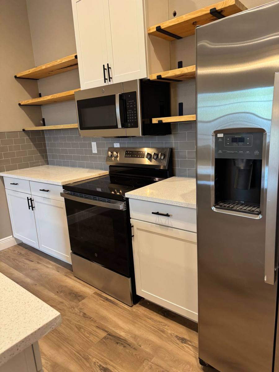 Apartment for rent at 923 Hagle Park Rd, Bradenton, FL 34212