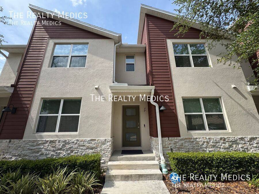 Townhouse for rent at 77 Myrtle St, Longwood, FL 32750