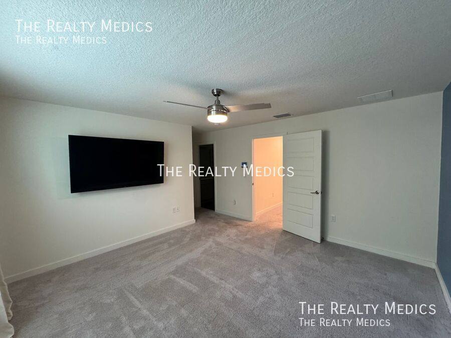 Townhouse for rent at 77 Myrtle St, Longwood, FL 32750