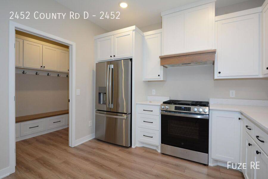 Townhouse for rent at 2452 County Rd #D, Minneapolis, MN 55413