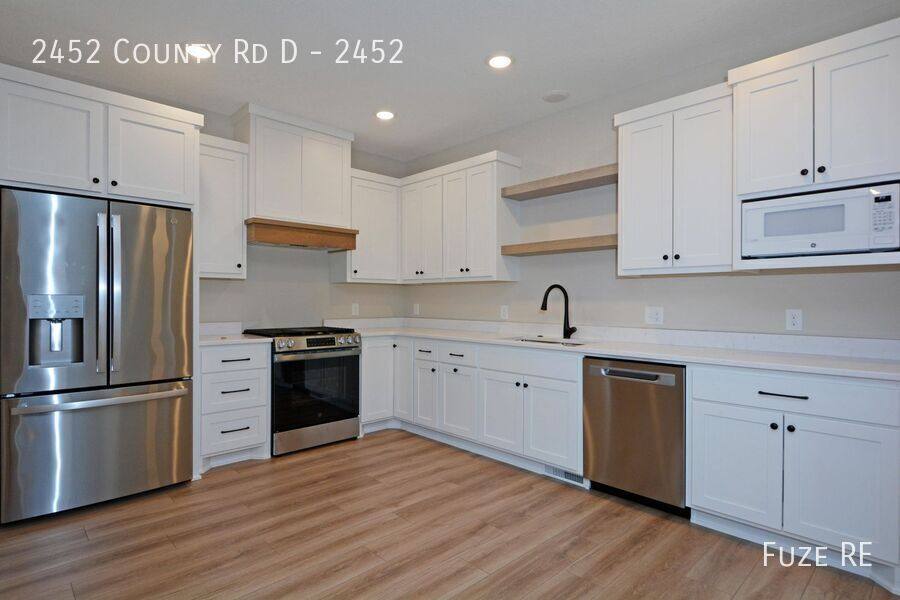 Townhouse for rent at 2452 County Rd #D, Minneapolis, MN 55413
