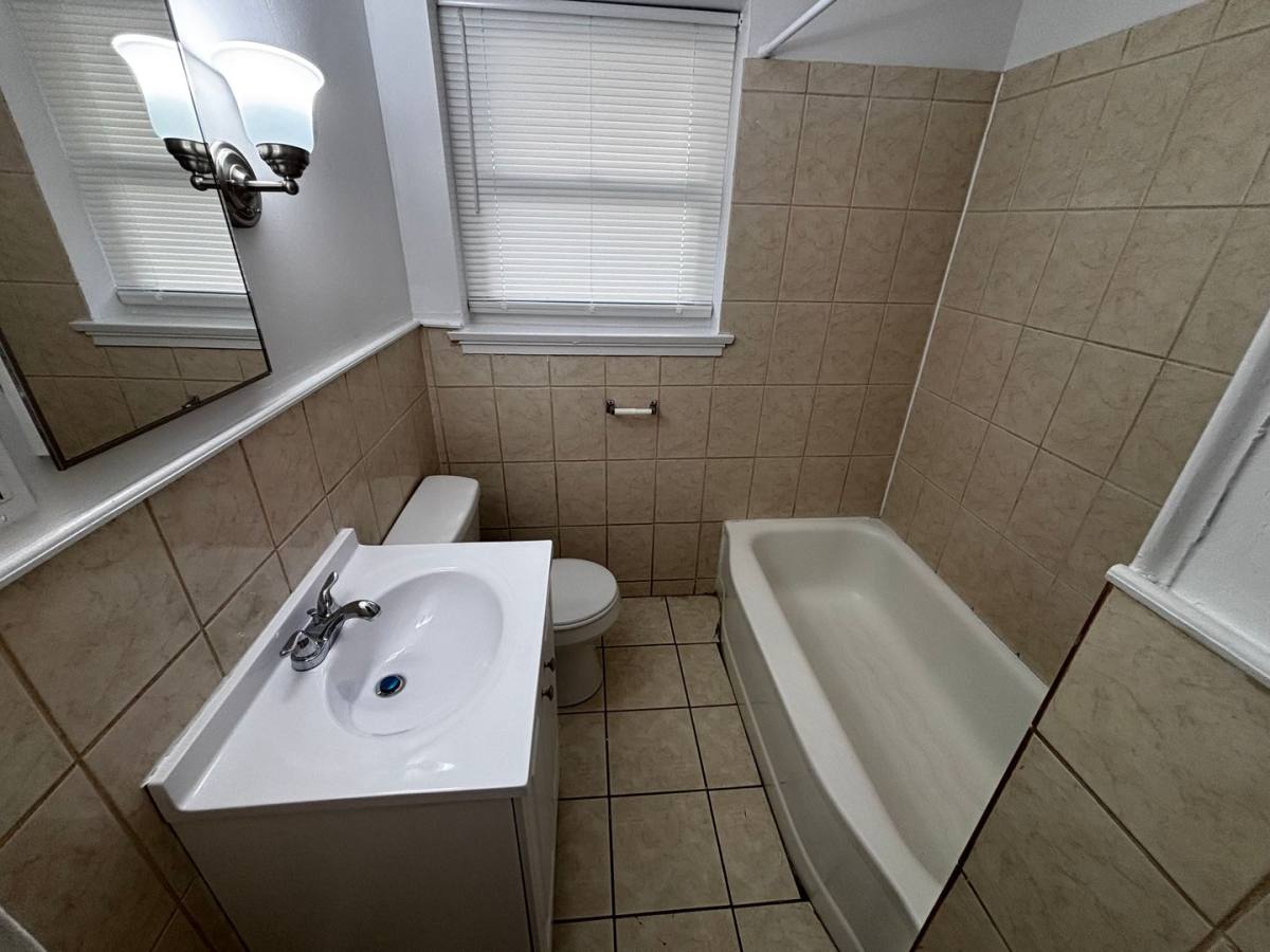 Apartment for rent at 210 Hale Ave, Harrisburg, PA 17104