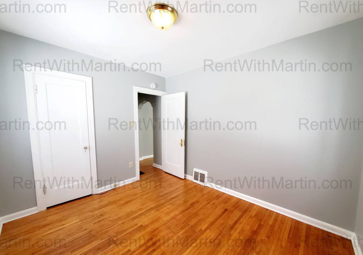 House for rent at 657 Dawson St, Waterloo, IA 50703