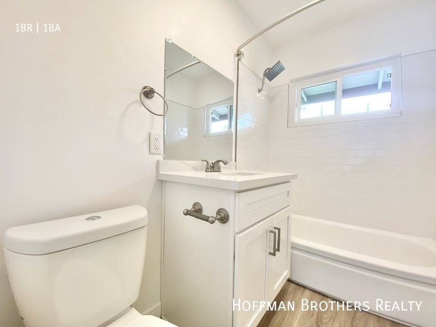 Apartment for rent at 3740 Westwood Blvd #5, Los Angeles, CA 90034
