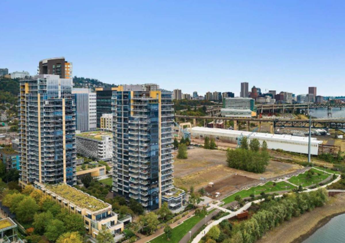 Condo for rent at 3570 S River Parkway, Portland, OR 97239