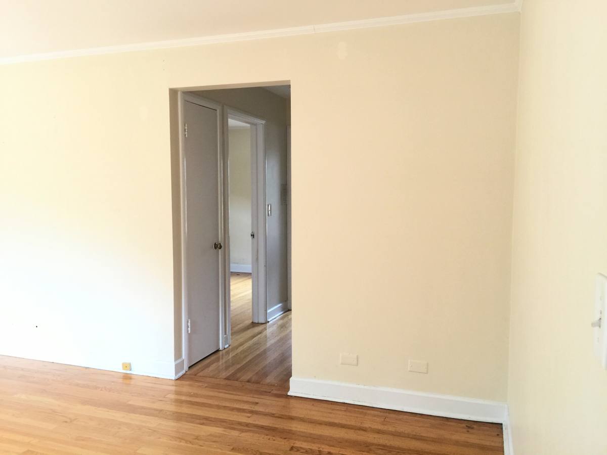 Apartment for rent at 839 Mulford #2, Evanston, IL 60202