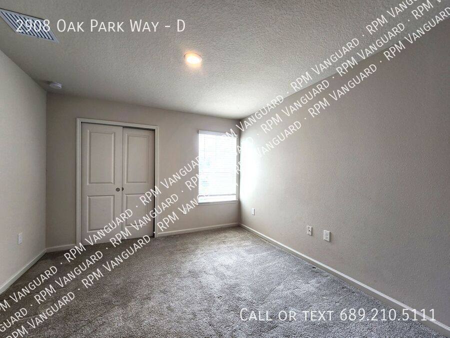 Townhouse for rent at 2908 Oak Park Way, Orlando, FL 32822