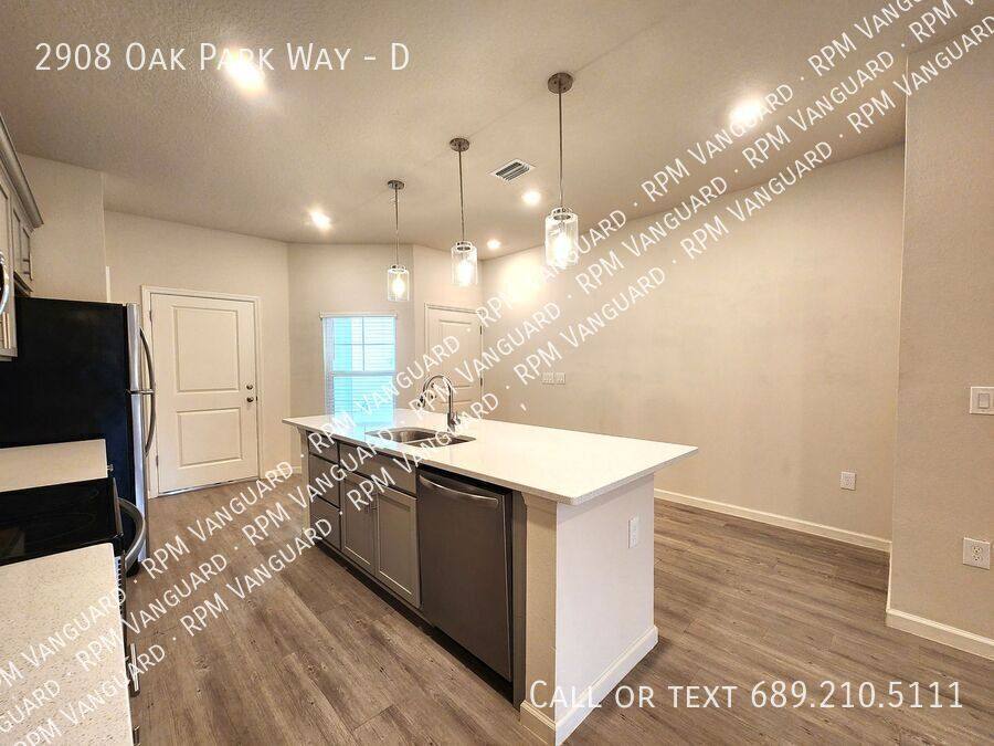Townhouse for rent at 2908 Oak Park Way, Orlando, FL 32822