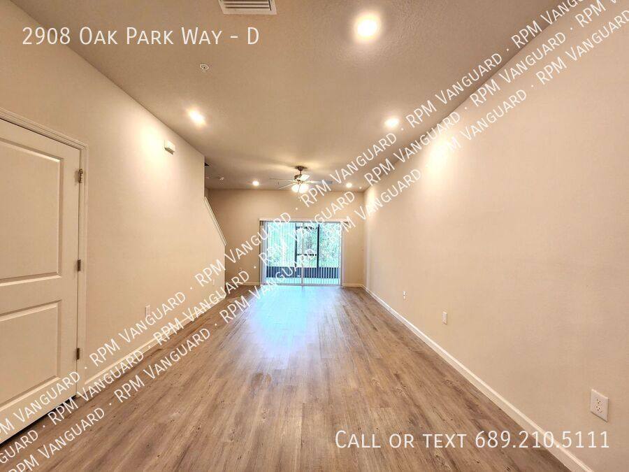 Townhouse for rent at 2908 Oak Park Way, Orlando, FL 32822
