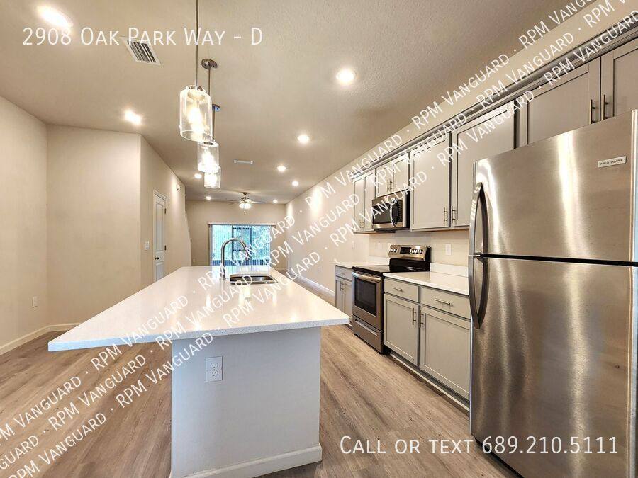 Townhouse for rent at 2908 Oak Park Way, Orlando, FL 32822