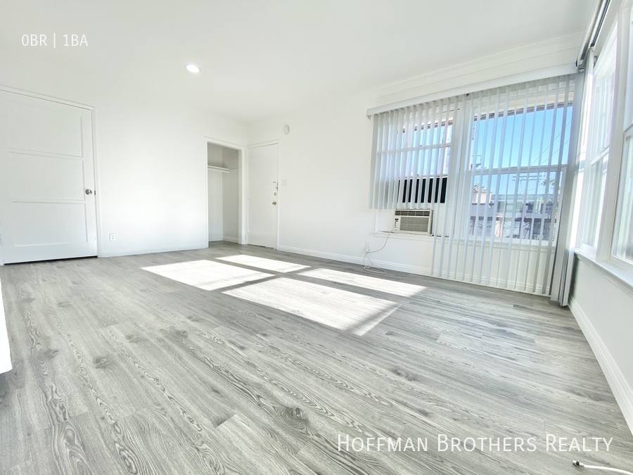 Apartment for rent at 1518 Laurel Canyon Blvd #5, Los Angeles, CA 90046