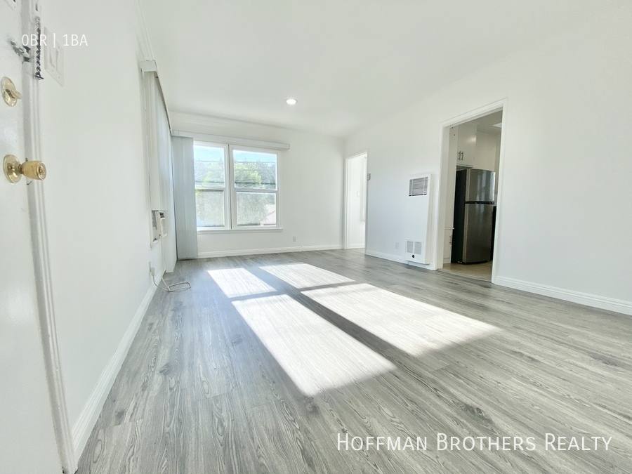 Apartment for rent at 1518 Laurel Canyon Blvd #5, Los Angeles, CA 90046
